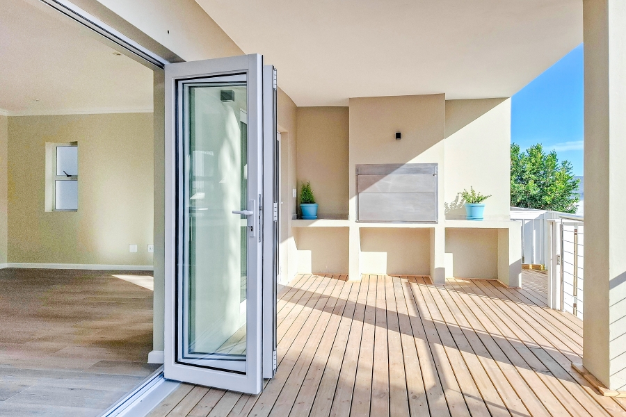 3 Bedroom Property for Sale in Costa Sarda Western Cape